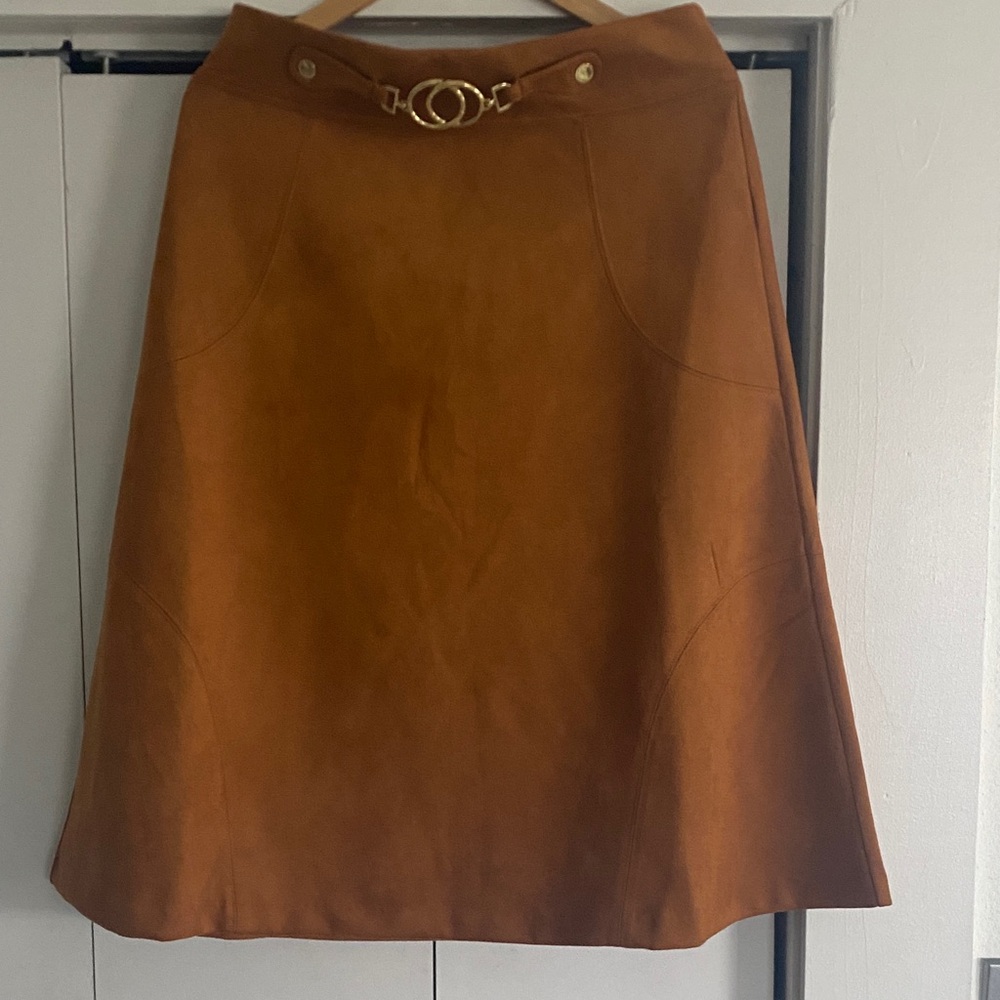 Chic Tan A-Line Skirt with Gold Accent